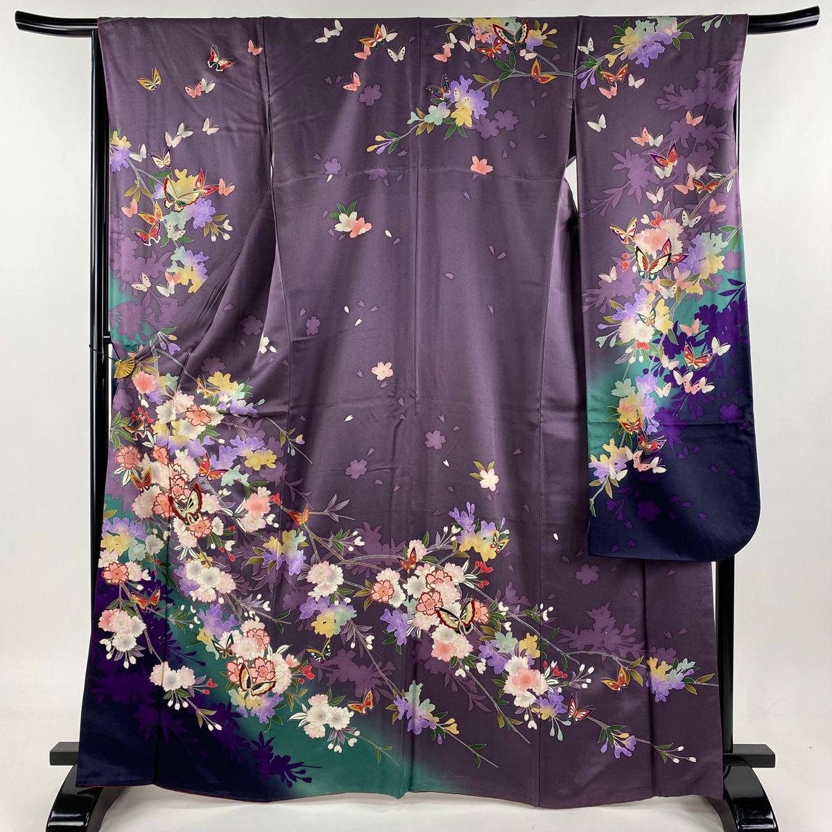 振袖 身丈167.5cm 裄丈67cm M 袷 蝶 桜 金彩 灰紫 正絹 名品 【中古  