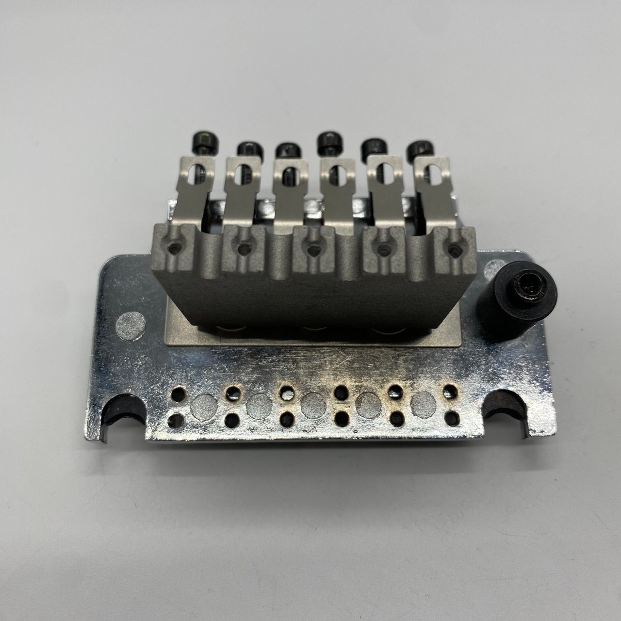 エレキギター用ブリッジ 41dqDAZwevL.jpg_BO30,255,255,