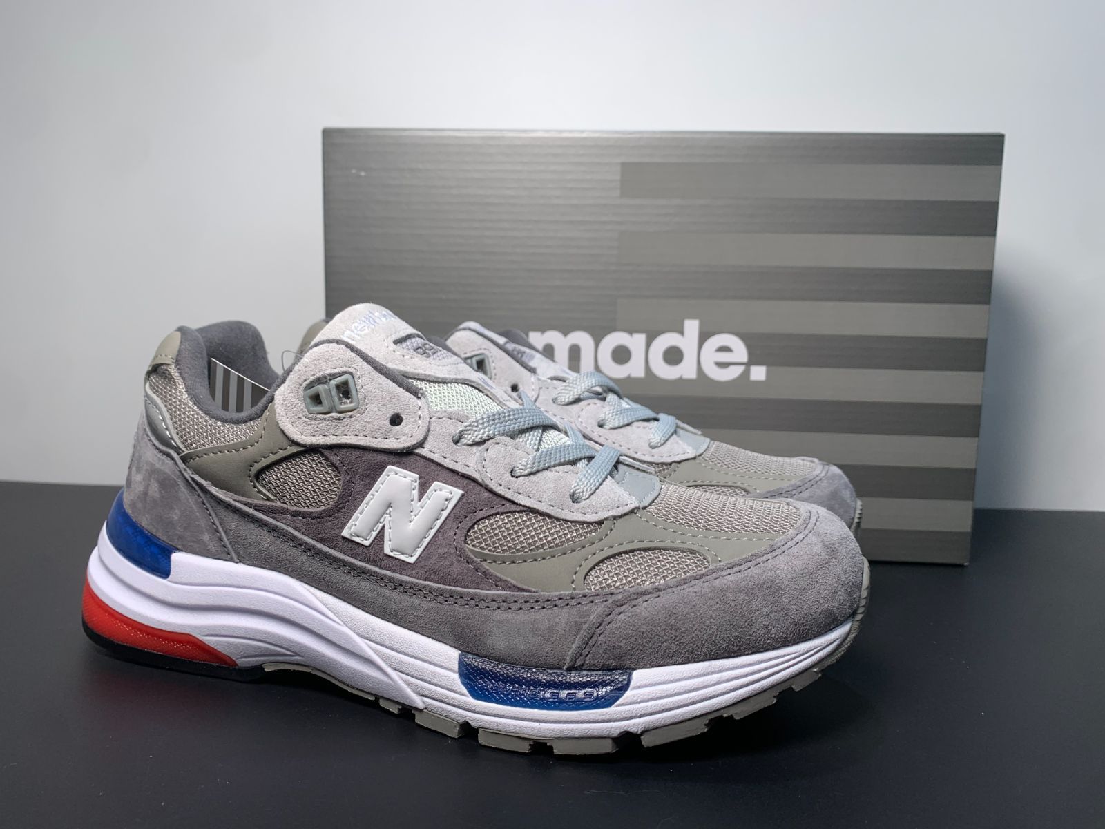 新品 未使用 New Balance M992AG ニューバランス 992 灰色 ローカット スニーカー ランニングシューズ 男女兼用 並行輸入品 -  メルカリ