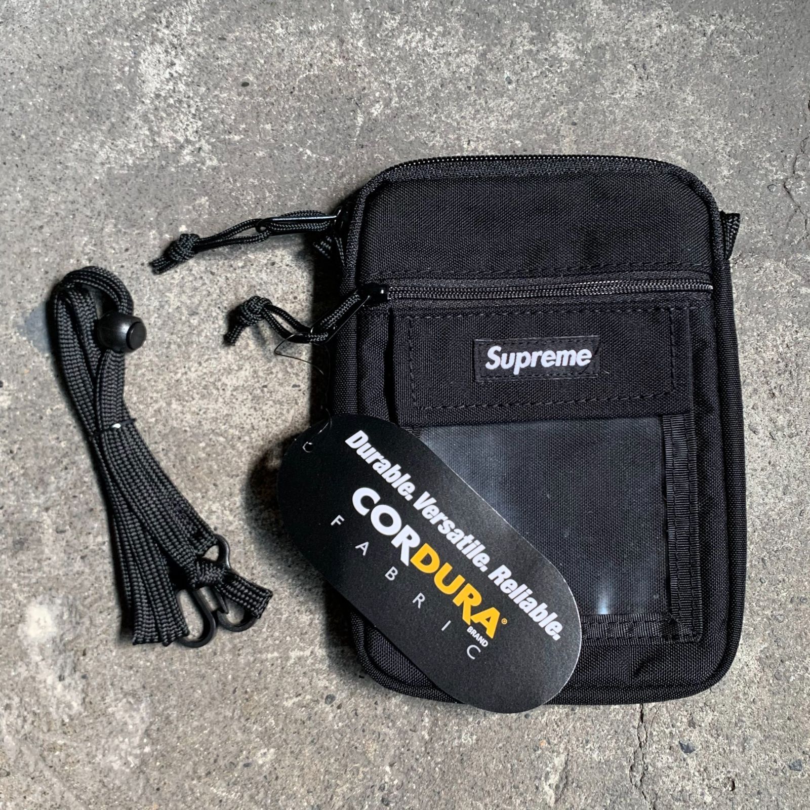 Supreme Cordura Utility Pouch レッド/ブラック シュプリーム 