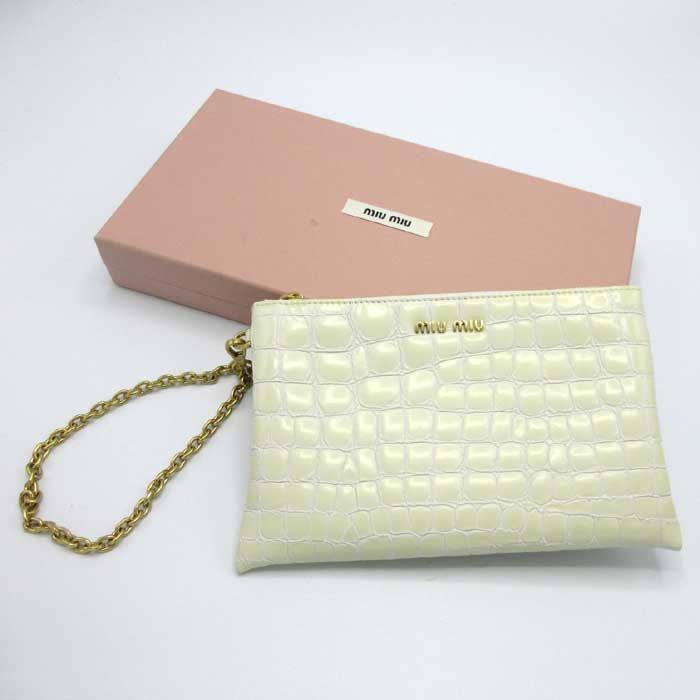 ミュウミュウ MIU MIU クロコ調 チェーン付き クラッチバッグ フラット