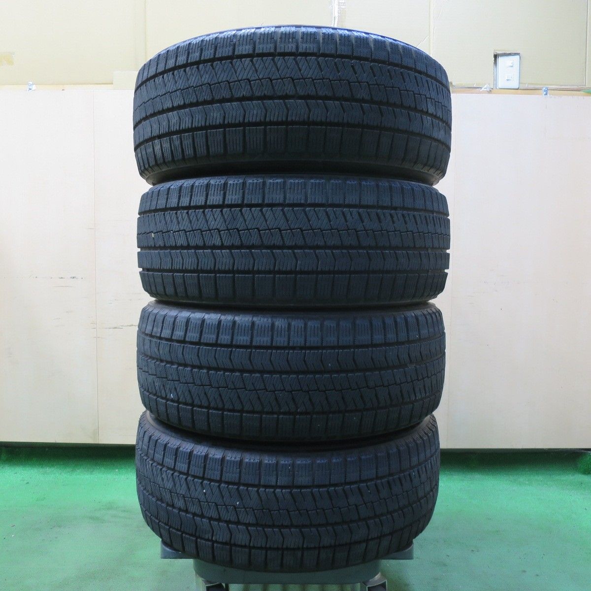 バリ溝！9分☆スタッドレス 215/45R17 ブリヂストン ブリザック