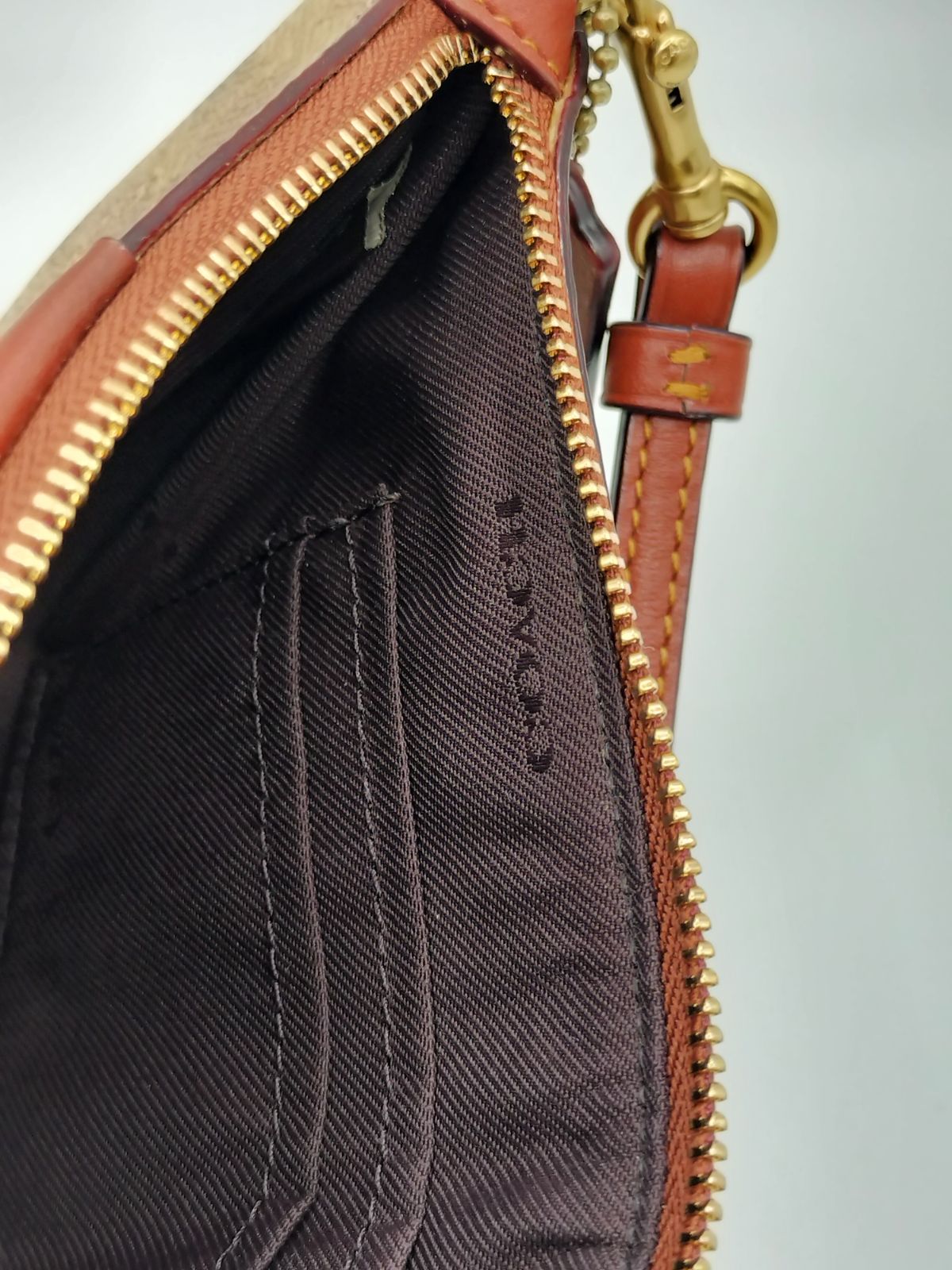 未使用に近い】 コーチ COACH ポーチ シグネチャー キャンバス