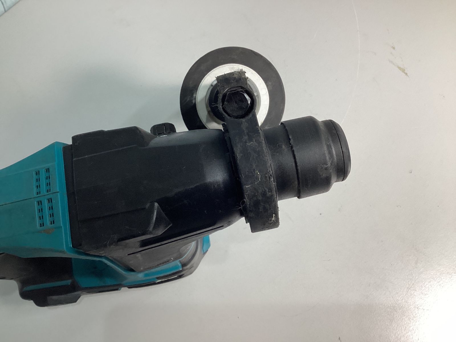 makita コードレスハンマドリル