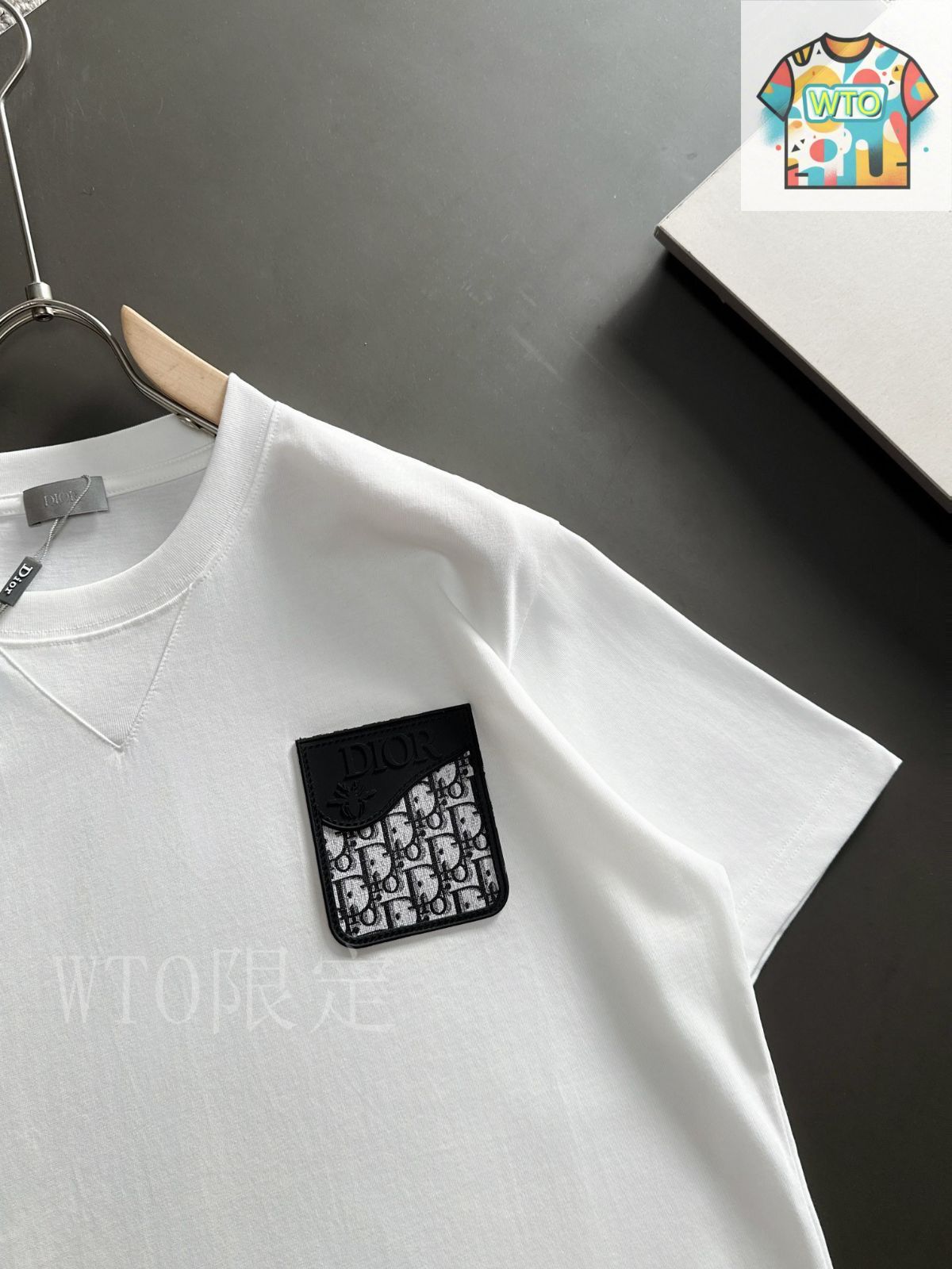 ユニセックス 日常に上質を*LOEWE*コットンTシャツ ホワイト ユニセックス 日常に上質を*LOEWE*コットンTシャツ ホワイト