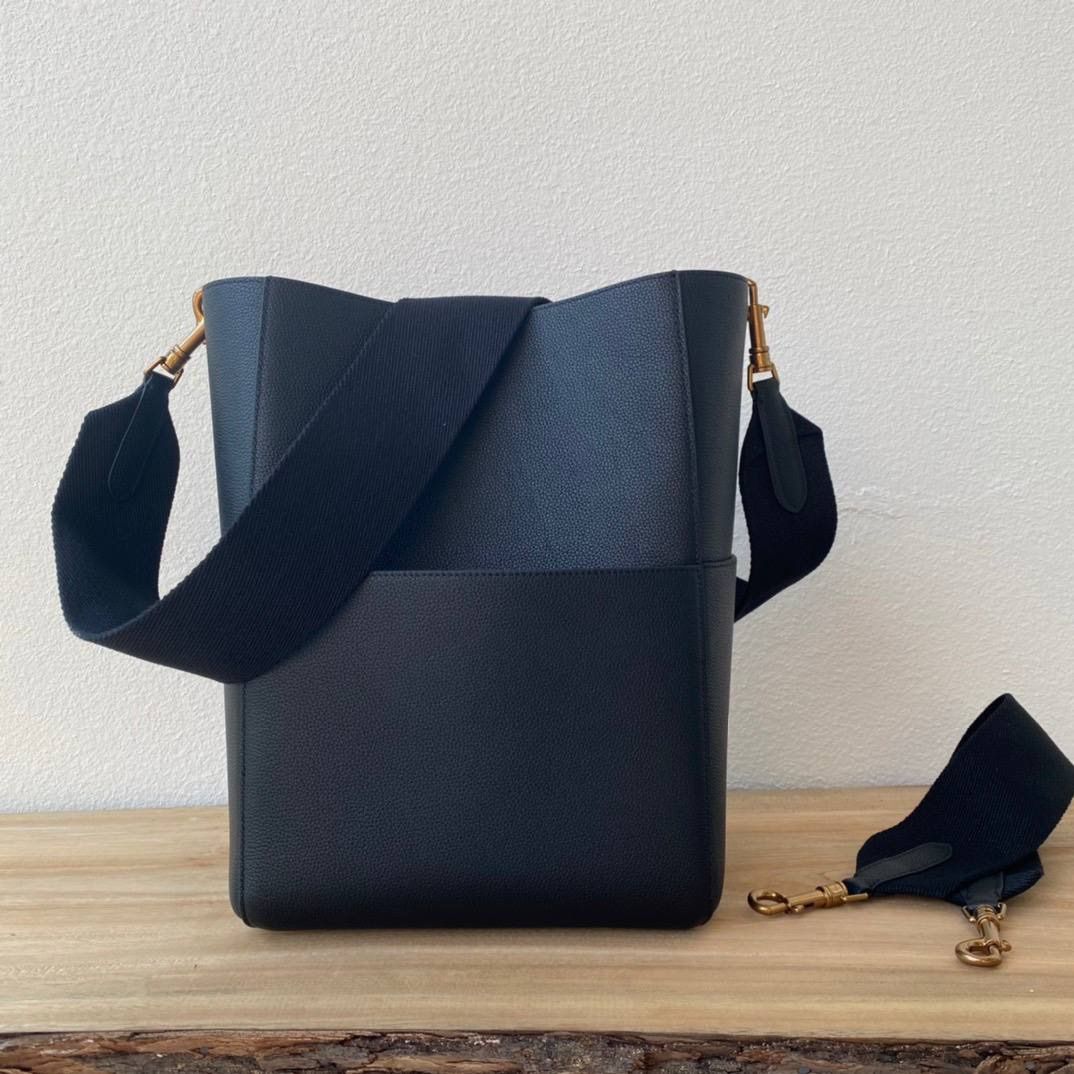 CELINE セリーヌ サングルバケット ラージ ブラック - メルカリ 