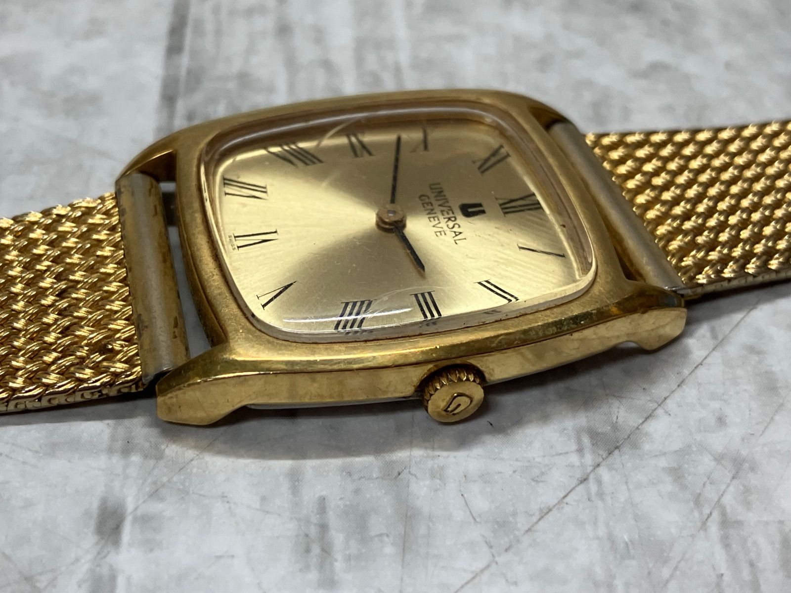 ユニバーサルジュネーブ UNIVERSAL Geneve ゴールド 手巻き 機械