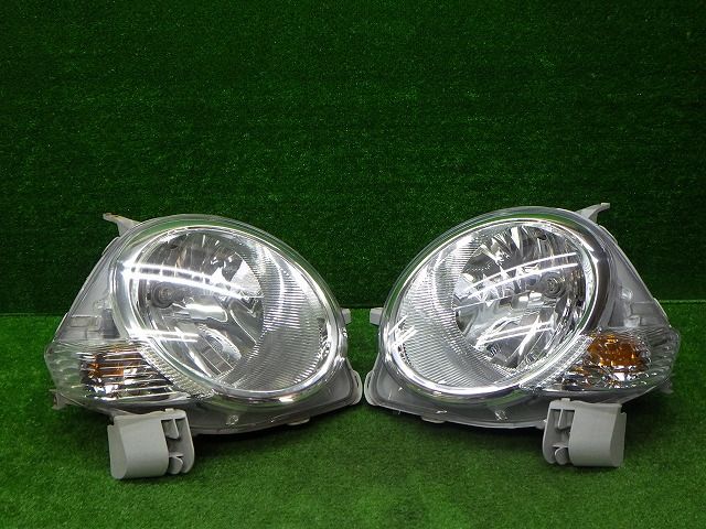 シエンタ ヘッドライト 左右 ハロゲン NCP81/85 後期 52-171 S