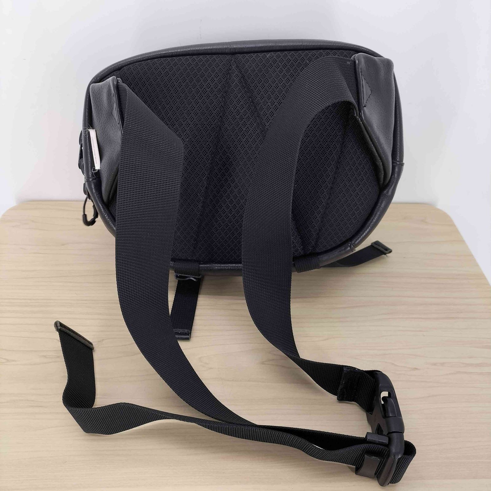 ユーズドフルギ USED古着 レザー ボディバッグ メンズ 表記無 - メルカリ 