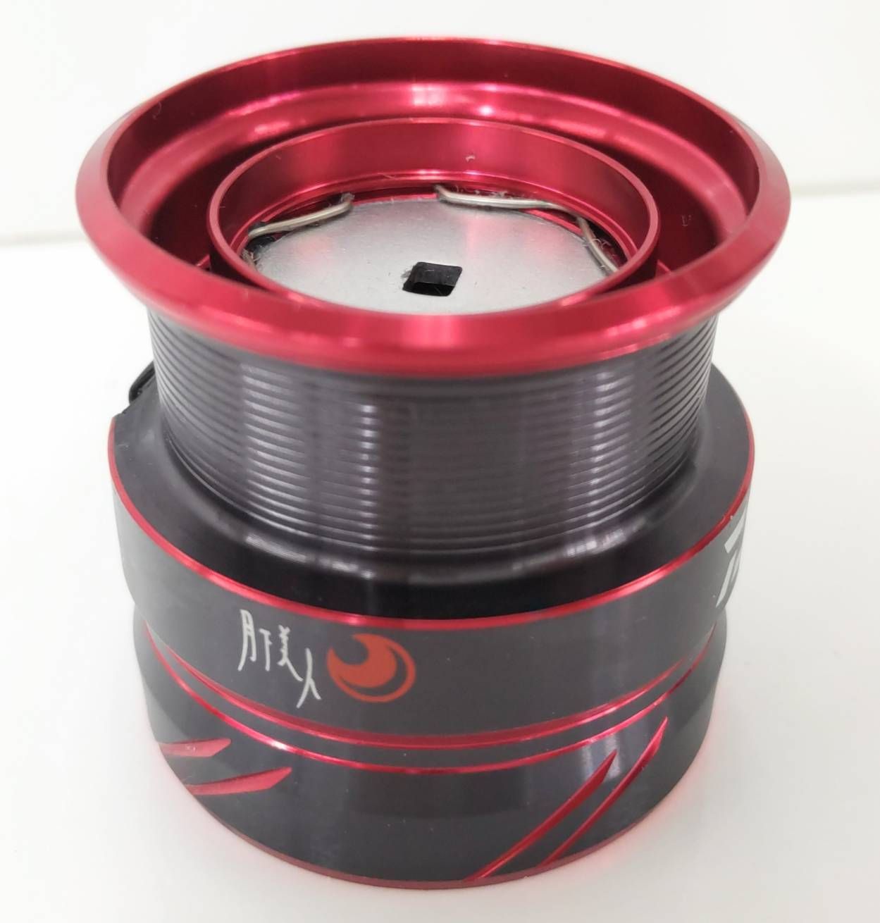 【極美品】ダイワ 18月下美人MX LT2000S用 スプール（01）パーツ　替スプール　スペアスプール　カスタム　メバル　メバリング　アジ　アジング　ライトソルト