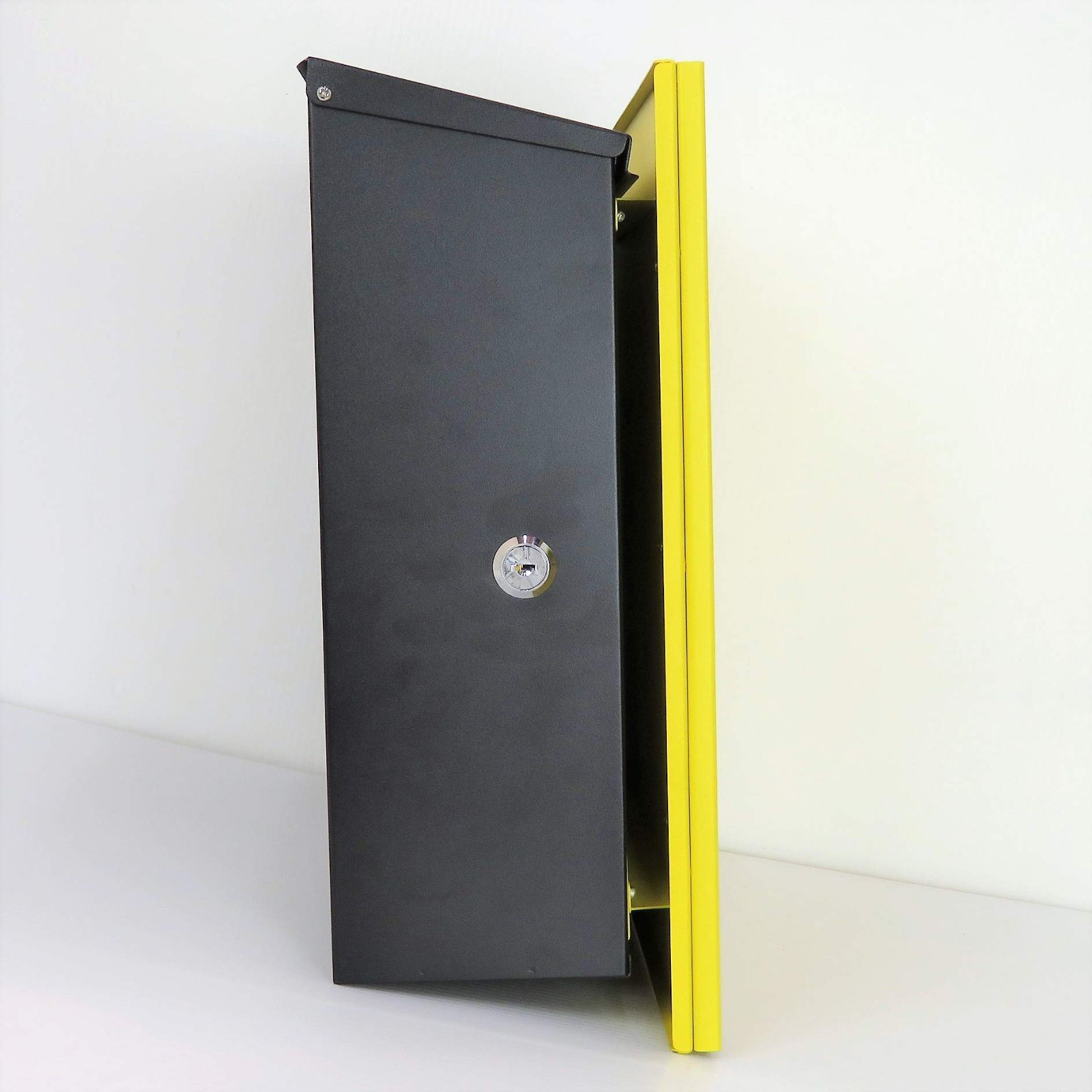 アンカープラグ4本 ネジ4本