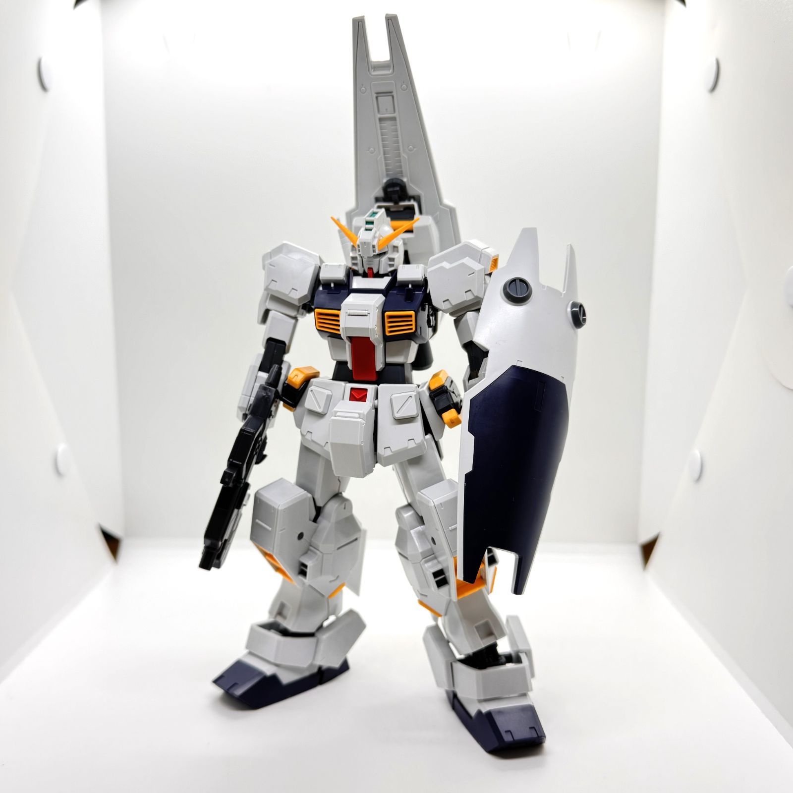 MG 1/100 ガンダムTR-1 ［ヘイズル改］ 組立済 ガンプラ - メルカリ