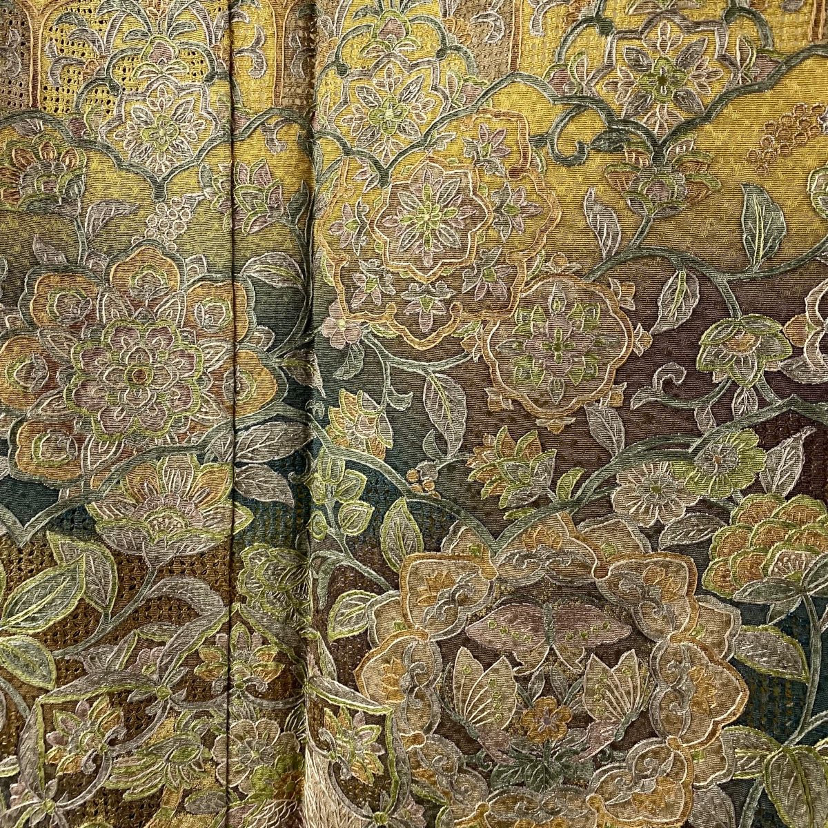 訪問着 身丈163.5cm 裄丈65cm M 袷 花鳥 蝶 刺繍 金彩 黄土色 正絹 美  