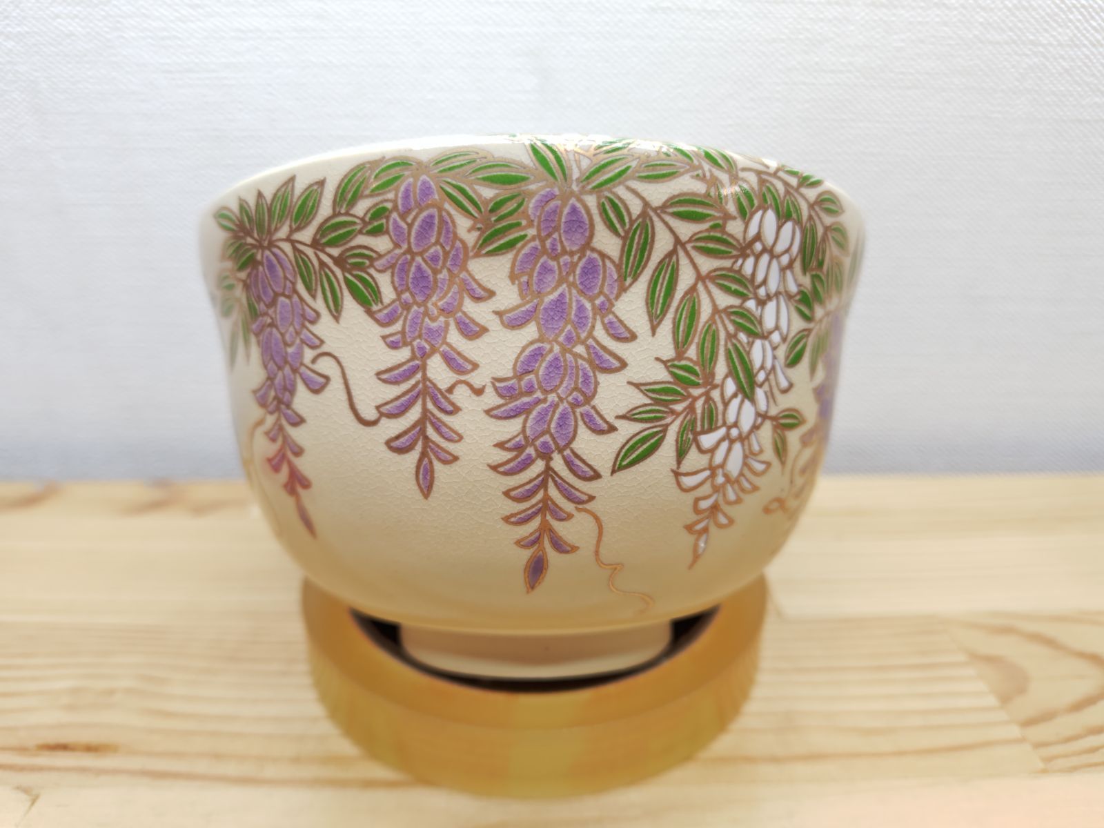 送料込【逢絢亭・新品】茶道具 茶碗 美濃焼 薩摩写 青楓の図 宮地英香 紙箱入り 逢絢亭・新品】茶道具 茶碗 美濃焼 薩摩写 青楓の図 宮地英香