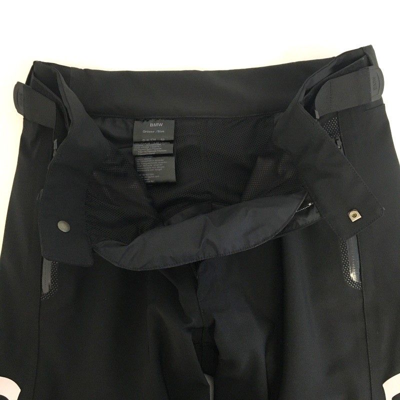 ライナーパンツ