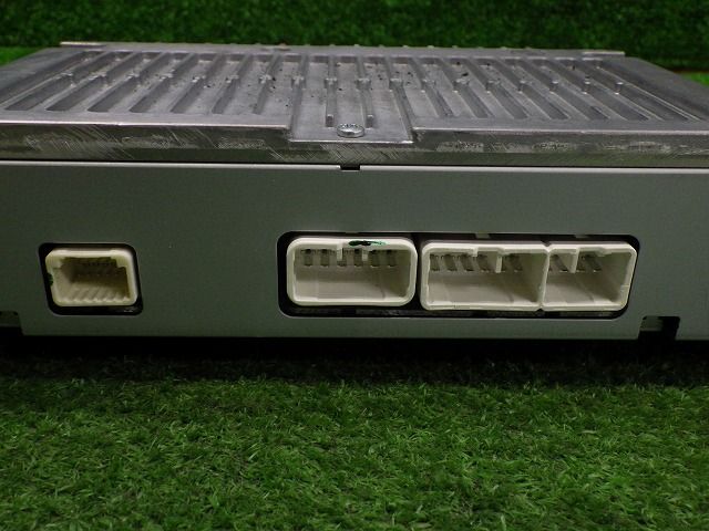 クラウン オーディオアンプ GRS200 200系 86280-30560 トヨタ