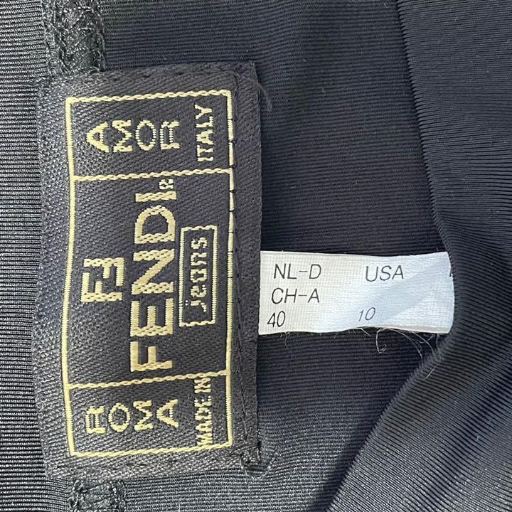 FENDI フェンディ 半袖シャツ 伸びる素材 胸元切り抜き レディースXS 
