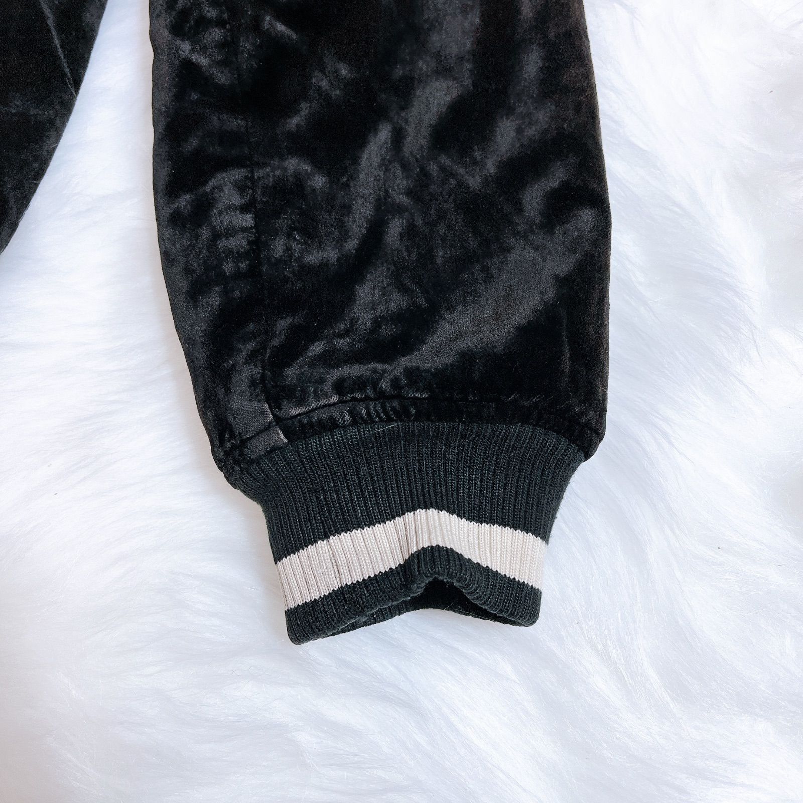 稀少 刺繍 ディズニー ベロアジャケット サイズM ブラック SIROKUMA-CORPORATION_COM