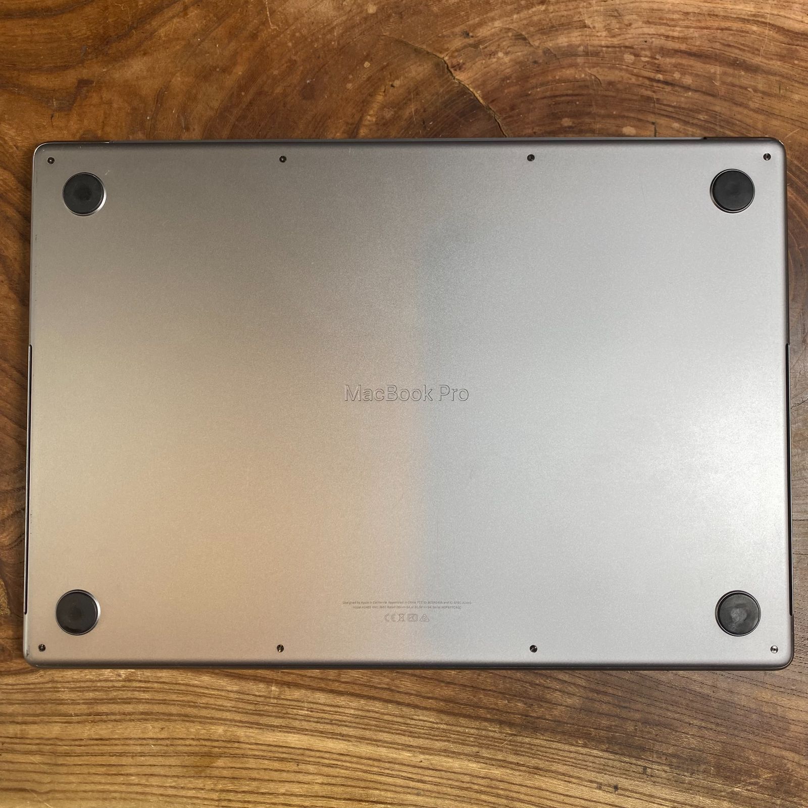 美品】MacBook Pro 16