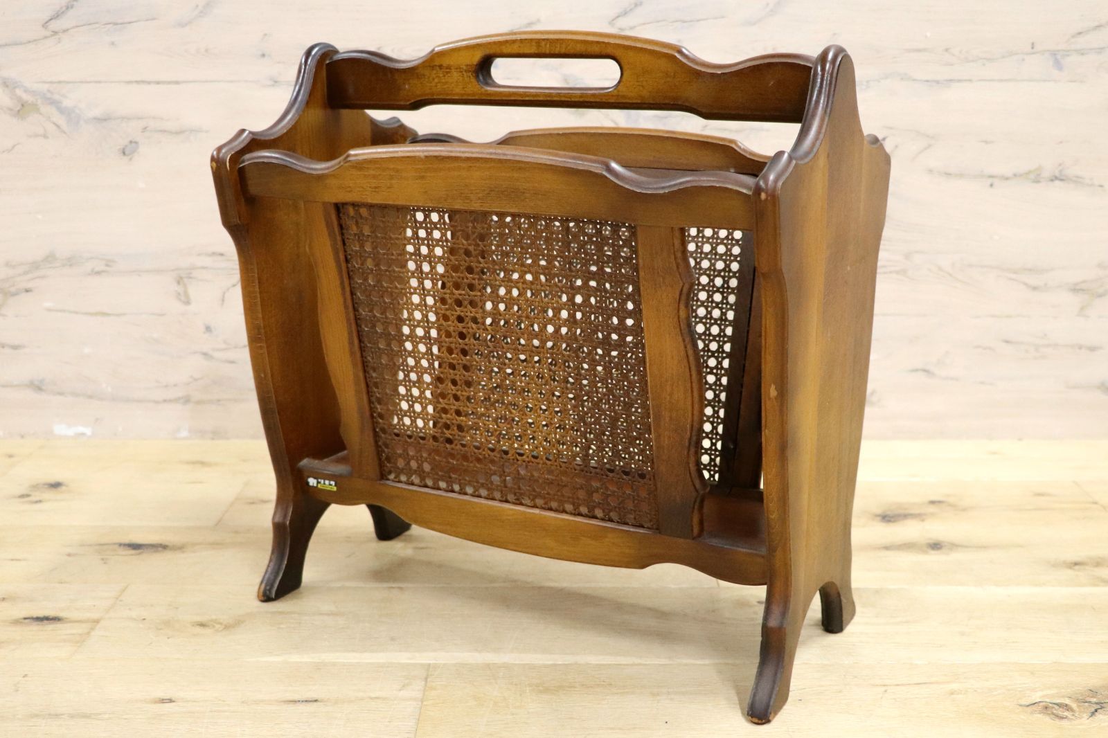 GMIH283○karimoku | カリモク コロニアル マガジンラック ブックスタンド 本棚 棚 シェルフ レトロ アンティーク インテリア スリッパ