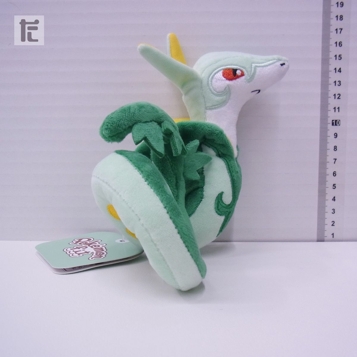 ポケモンセンターオリジナル　ジャローダ　ぬいぐるみ 61tEBOKc2+L._UF894,1000_QL80_.jpg