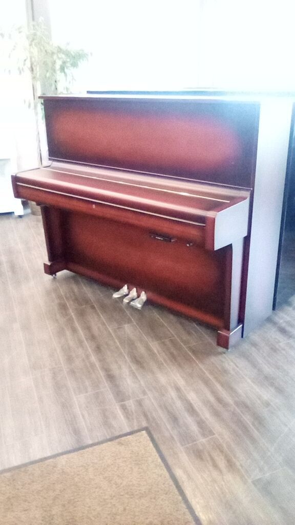 ヤマハピアノU1E ジュリア 消音機能付き 3年品質保証付き