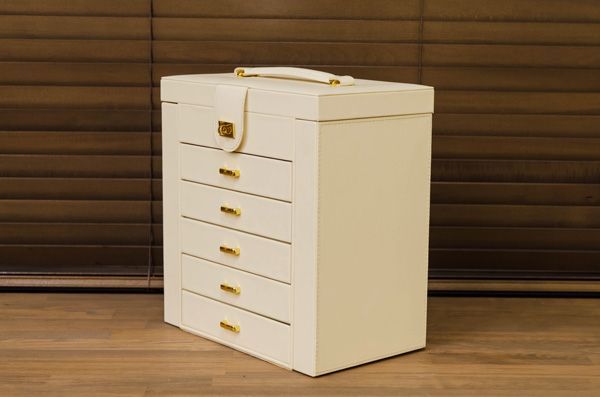 ジュエリーボックスDXBK/BR/IV