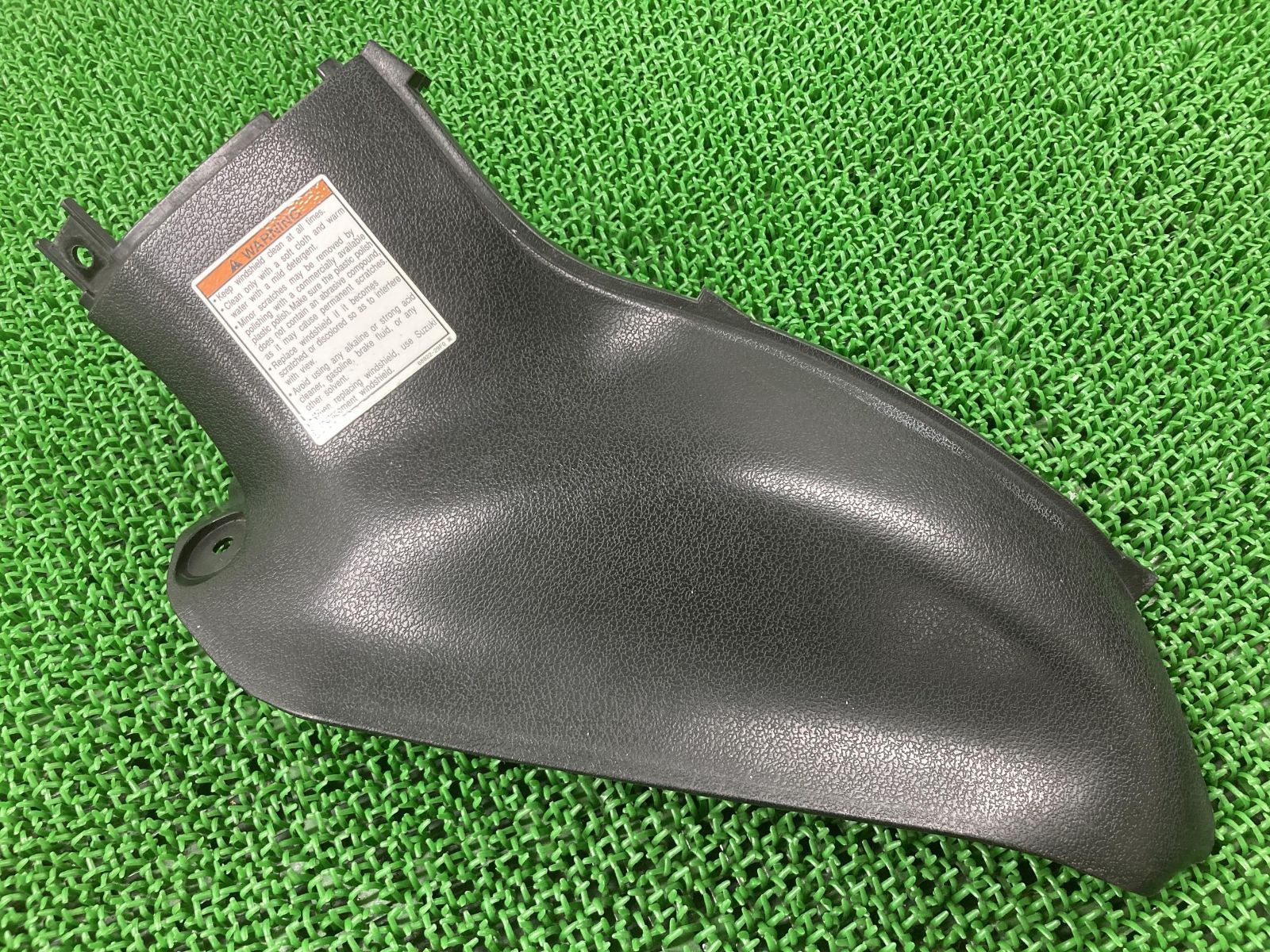 GSX1300Rハヤブサ サイドインナーカウル 右 24F0 スズキ 純正 中古 バイク 部品 GW71A 割れ欠け無し 品薄 希少品 車検 Genuine