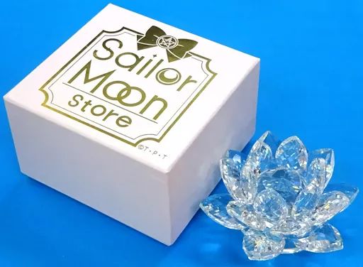 セーラームーン クリスタル　幻の銀水晶　ペーパーウェイト　ストア限定品 Amazon.co.jp: セーラームーン 幻の銀水晶 ストア限定 ペーパー