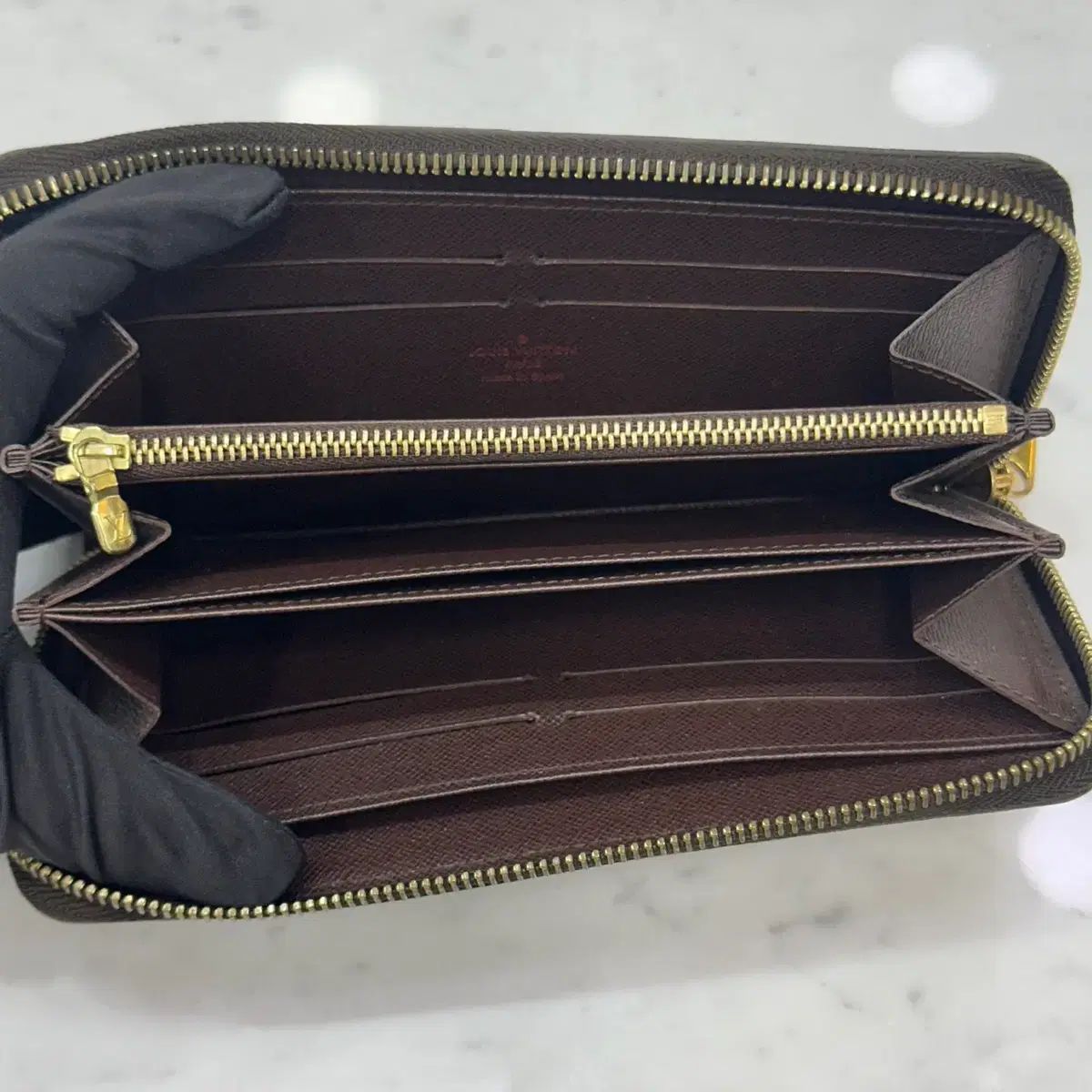 LOUIS 【その他】 VUITTON◆ルイヴィトン/長財布/ジッピーウォレット/N60015/ダミエエベヌ 👓