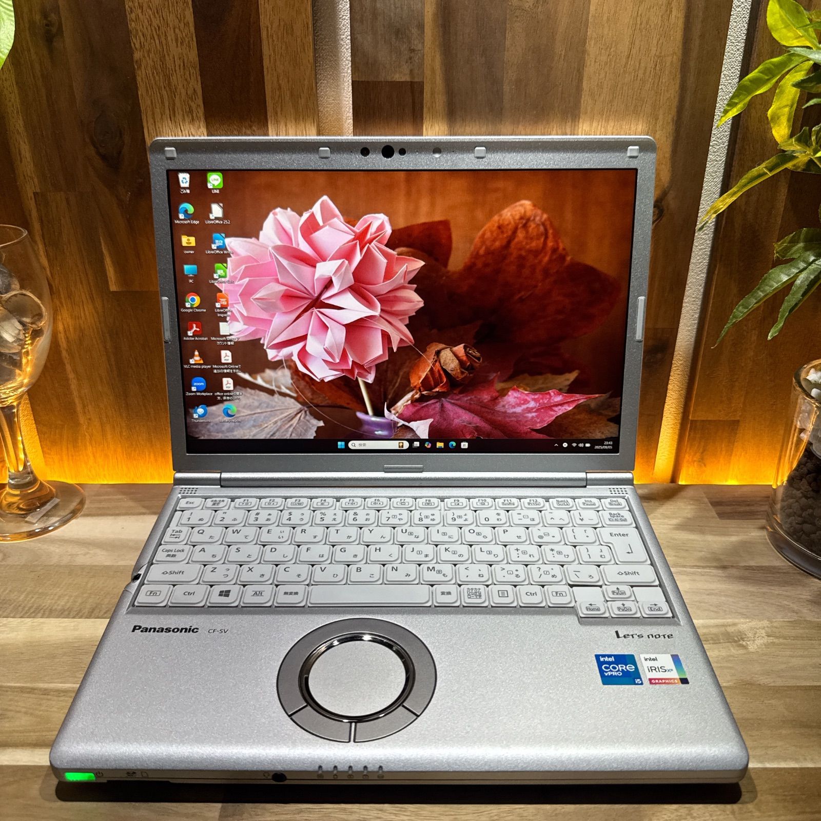 美品 LTEモデル‼️Let's note SV1☘️メモリ16GB☘️ノート