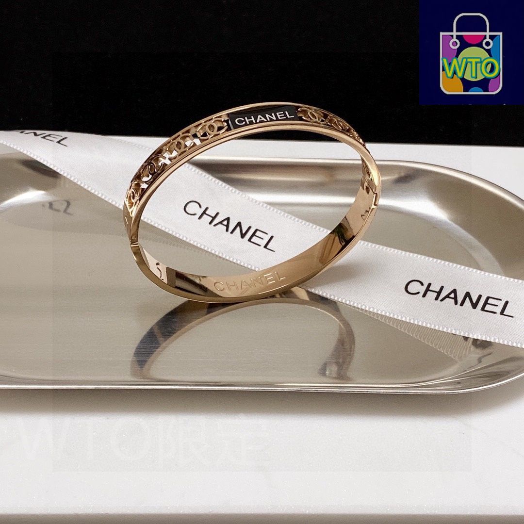 今日特価】Chanel シャネル オープンワーク メタリック