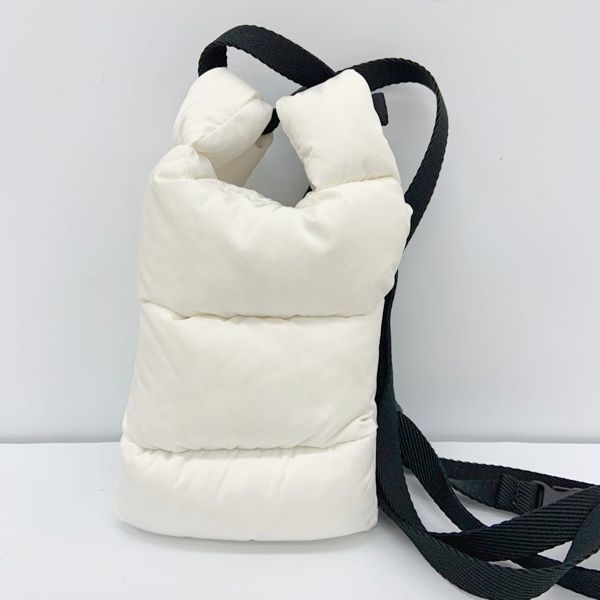 MONCLER モンクレール ショルダーバッグ カバン 鞄 LEGERE TOTE SMALL レジェール トート スモール 男女兼用 ホワイト 鞄 DF16683 KARIMZIABAT_FR