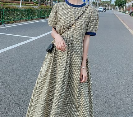 韓国 花柄 フレア ワンピース Aライン 半袖 ミディアム丈 ドレス 花柄ティアードAラインドレス/MIRIN - カラードレス
