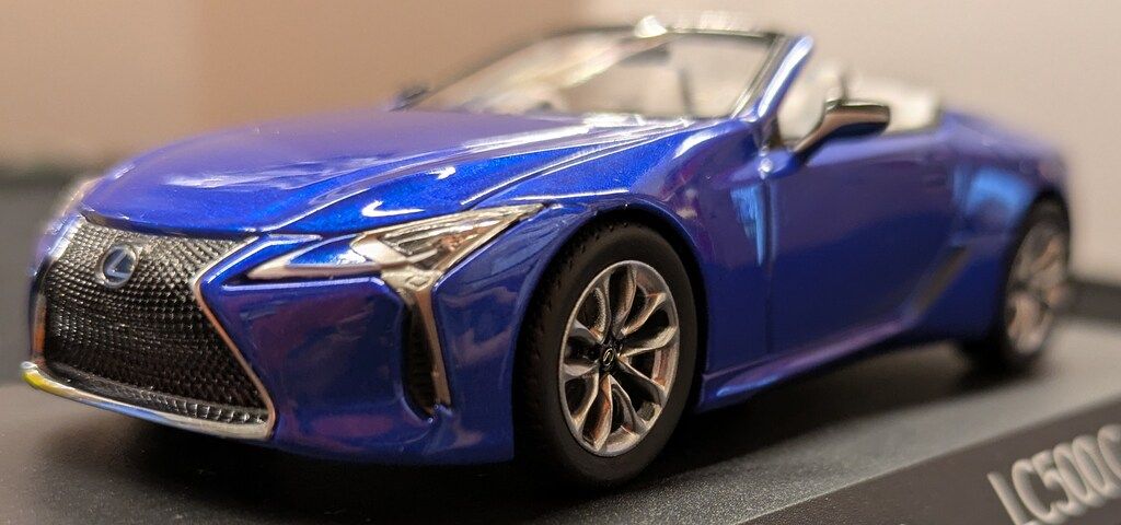 京商 1|43 レクサス LC500 コンバーチブル ストラクチュアルブルー KS03902B