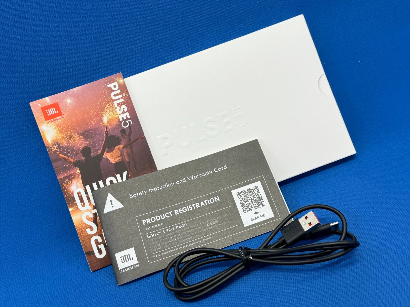 ●JBL PULSE 5 Bluetoothスピーカー USBタイプC充電 IP67防塵防水 マルチカラーLED搭載 同軸2wayスピーカー ブラック 音楽 ミュージック アウトドア イベント