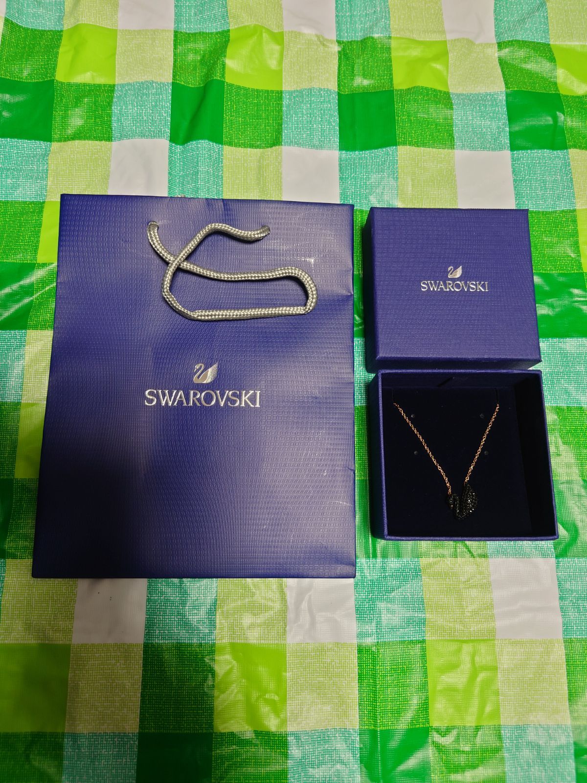 スワロフスキー】 SWAROVSKI 5204134 メタル×クリスタル ネックレス