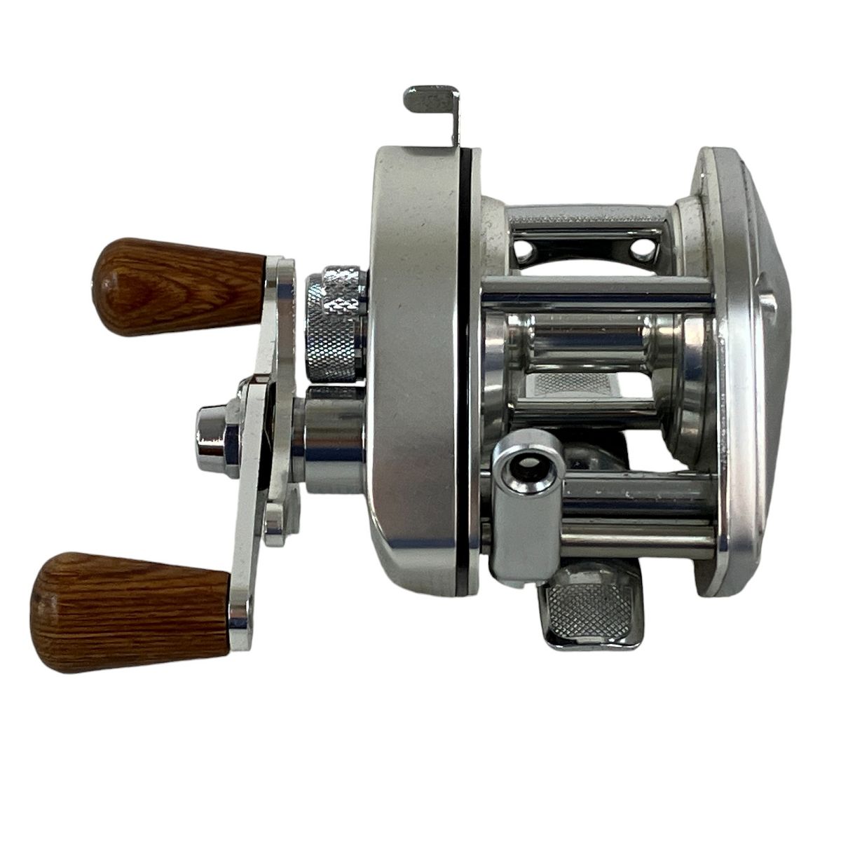 美品 SHIMANO Designed for Professionals Bantam 100 ベイト リール