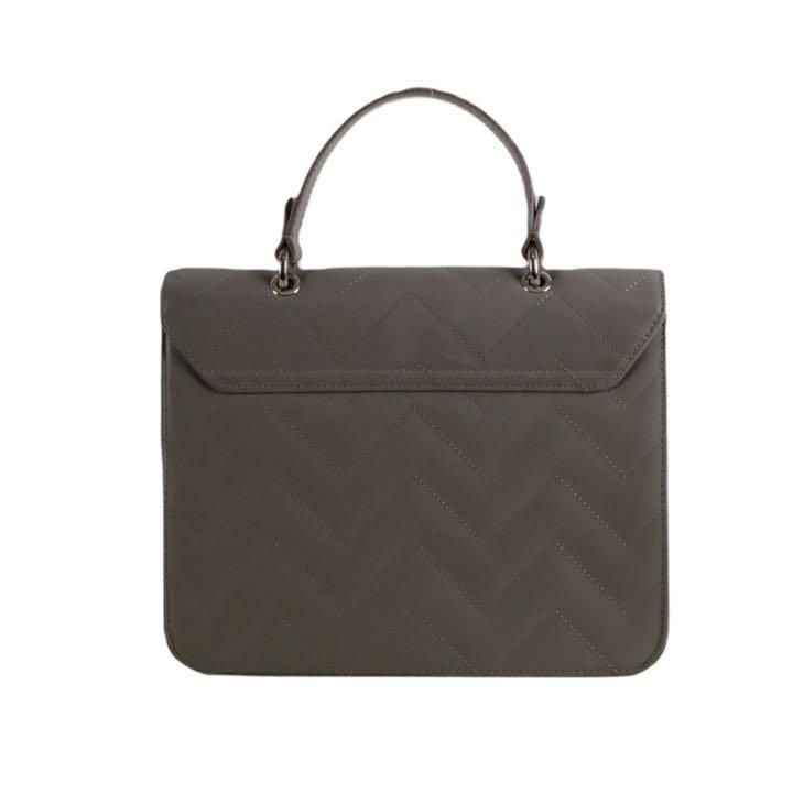 FURLA フルラ ハンドバッグ バッグ キルティング レザー グレージュ 