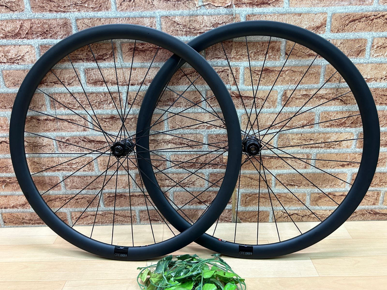 テルスポ イチ推し!! 未走行品!! BMC TEAM MACHINE SLR01 FIVE 完成車