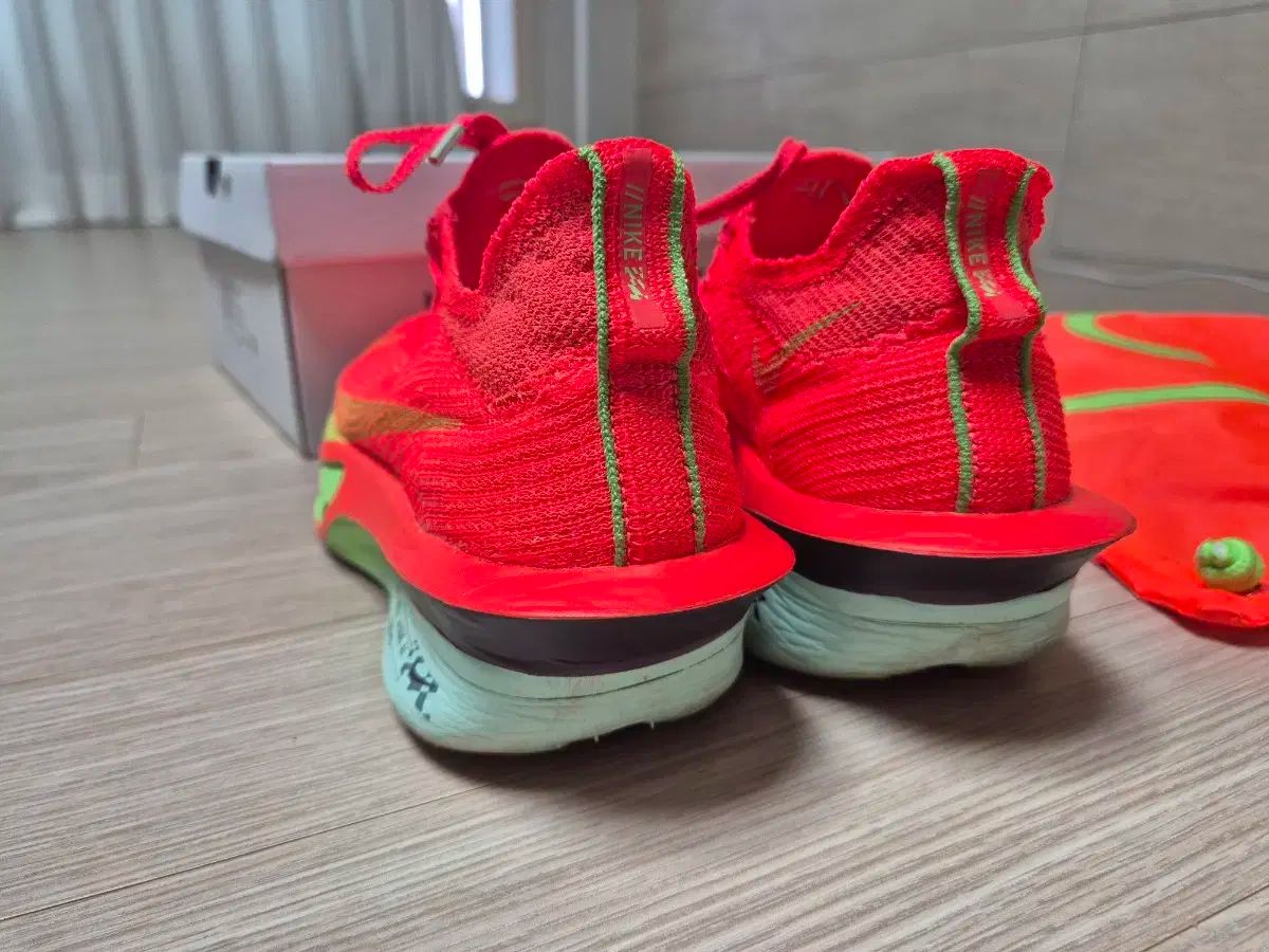  285 NIKE ナイキ アルファフライ 3 登山靴 トレッキングシューズ アウトドアシューズ