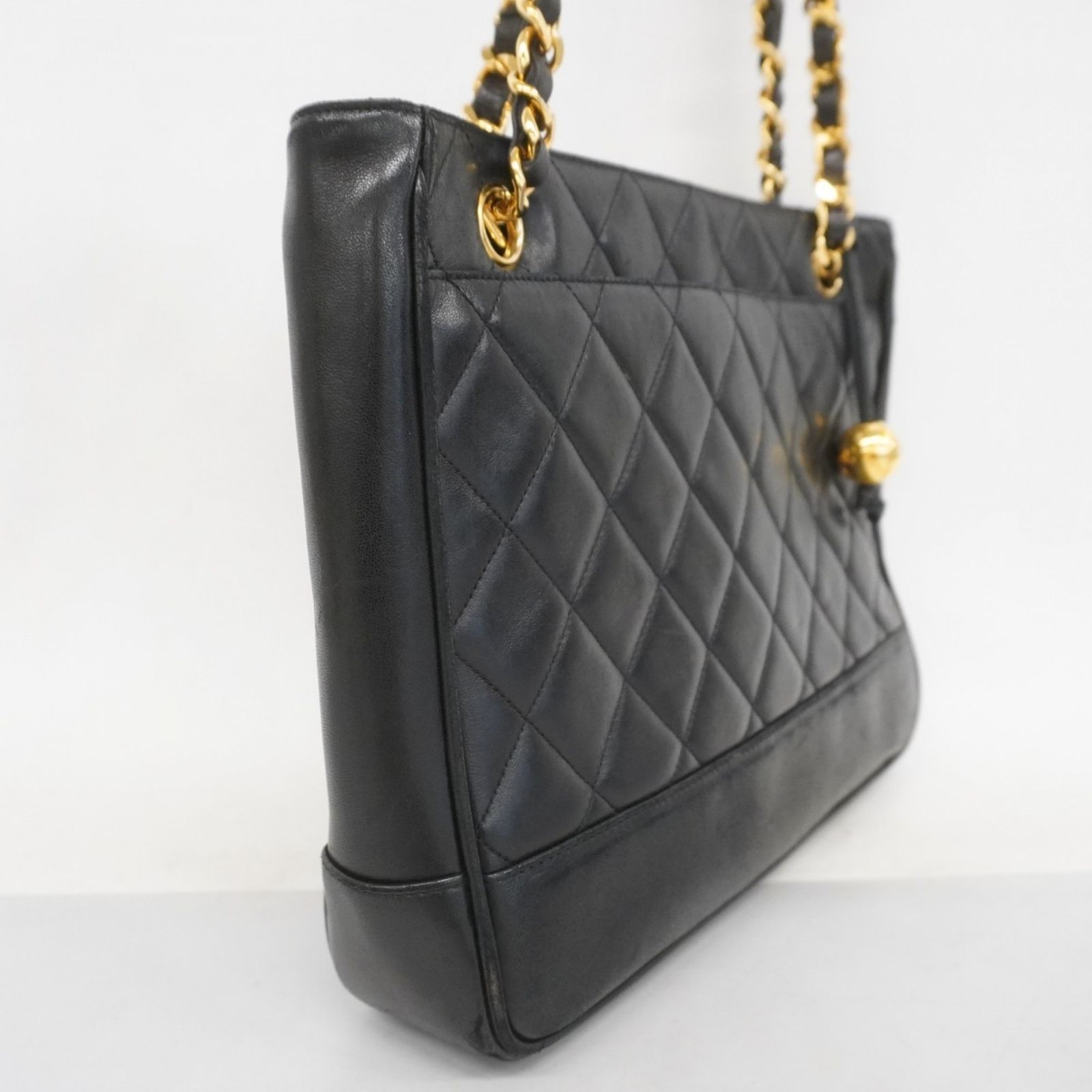 シャネル マトラッセ ラムスキン ショルダーバッグ CHANEL ラムスキン マトラッセ チェーンショルダーバッグ 18番台