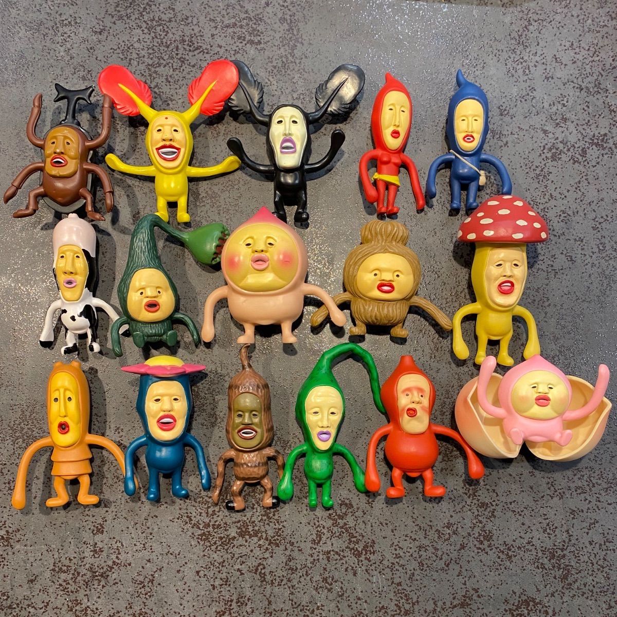 こびとづかん くねくね フィギュア カブトヨソオイ