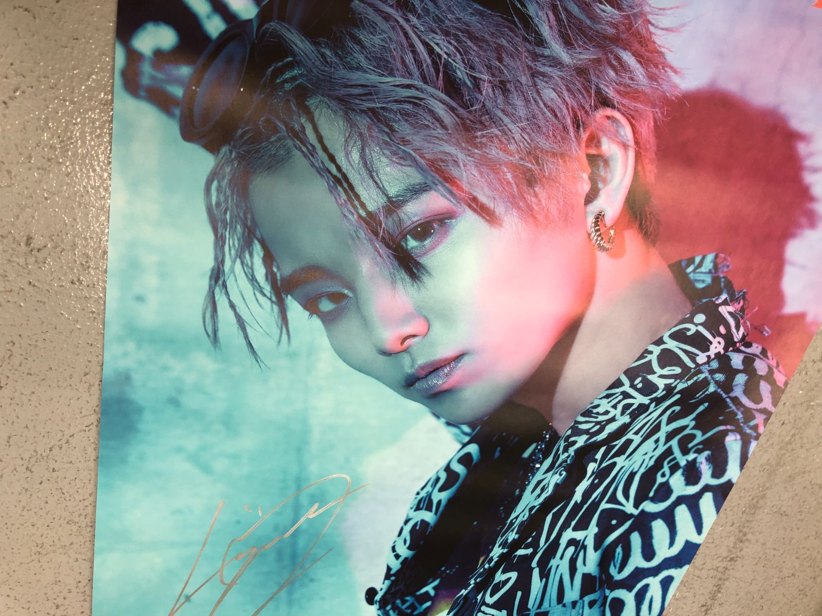 小牧店】ONE N' ONLY 高尾颯斗 HAYATO サイン入りポスター【353