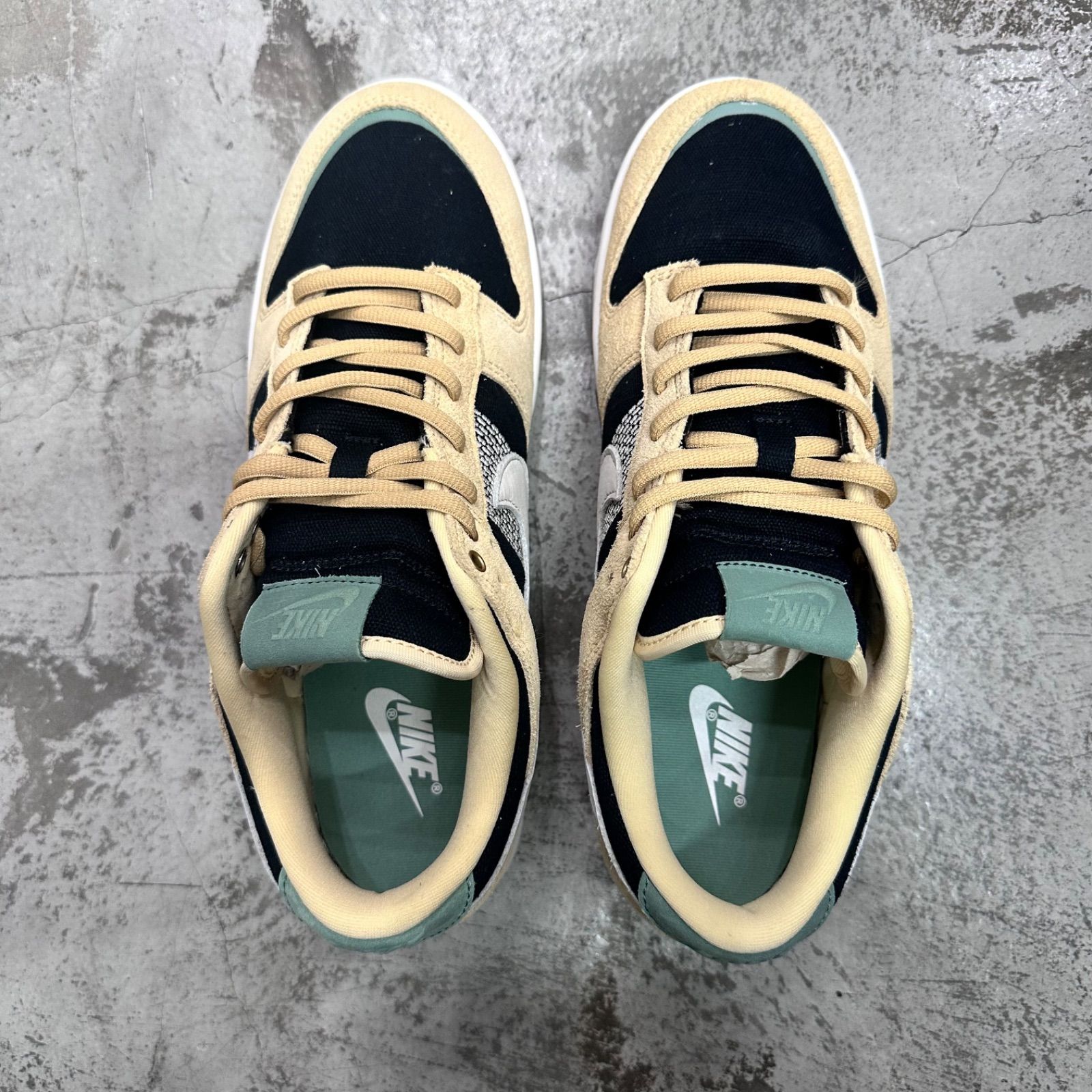NIKE DUNK LOW 