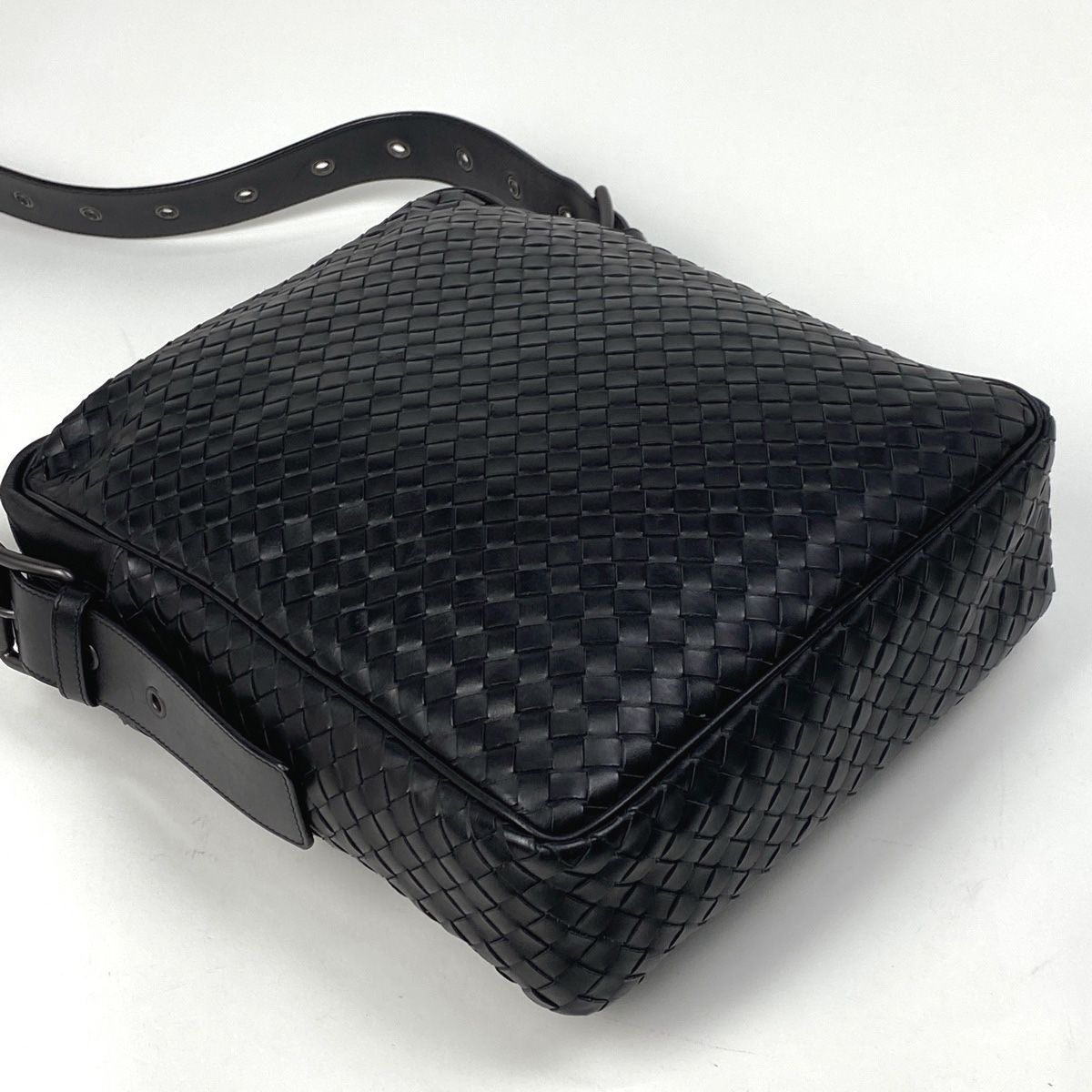 ボッテガヴェネタ BOTTEGAVENETA イントレチャート ショルダーバッグ