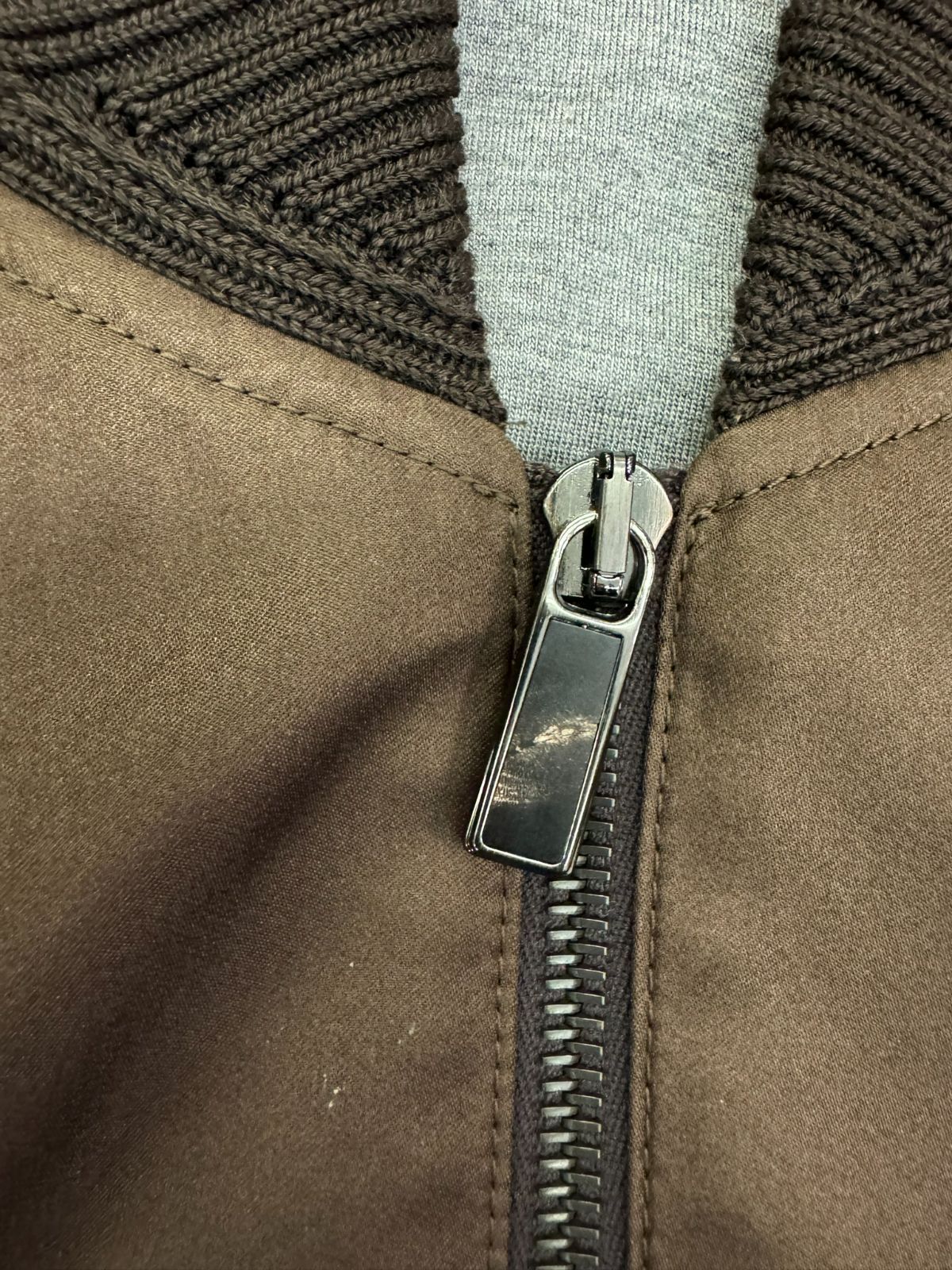 美品✨ トルコ製　エルメネジルドゼニア 現行タグ　ブルゾン　フルジップ 美品✨ トルコ製 エルメネジルドゼニア 現行タグ ブルゾン