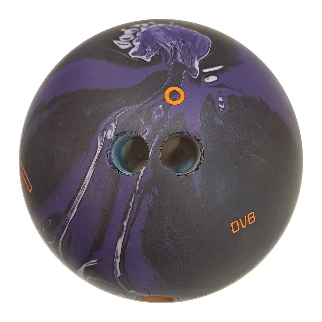 いまだけひっそりお値下げ中！ボウリングボール　DV8  未使用　箱あり いまだけひっそりお値下げ中！ボウリングボールDV8 未使用箱あり