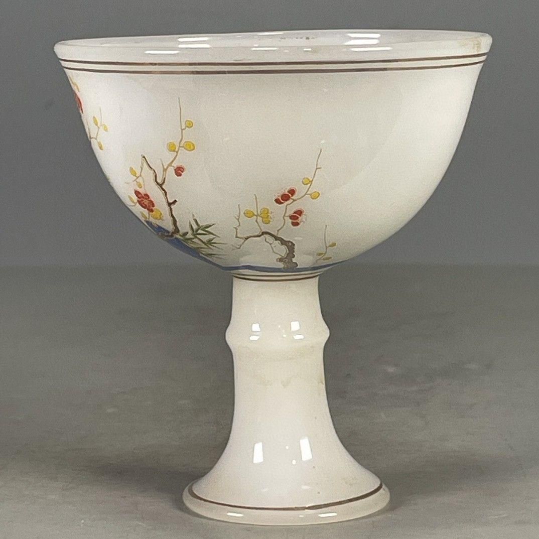 瑠璃薄胎花卉図紋高脚杯 湯飲 茶器 陶磁器 装飾品 工芸品 美術品 置物 瑠璃薄胎花卉図紋高脚杯 湯飲 茶器 陶磁器 装飾品 工芸