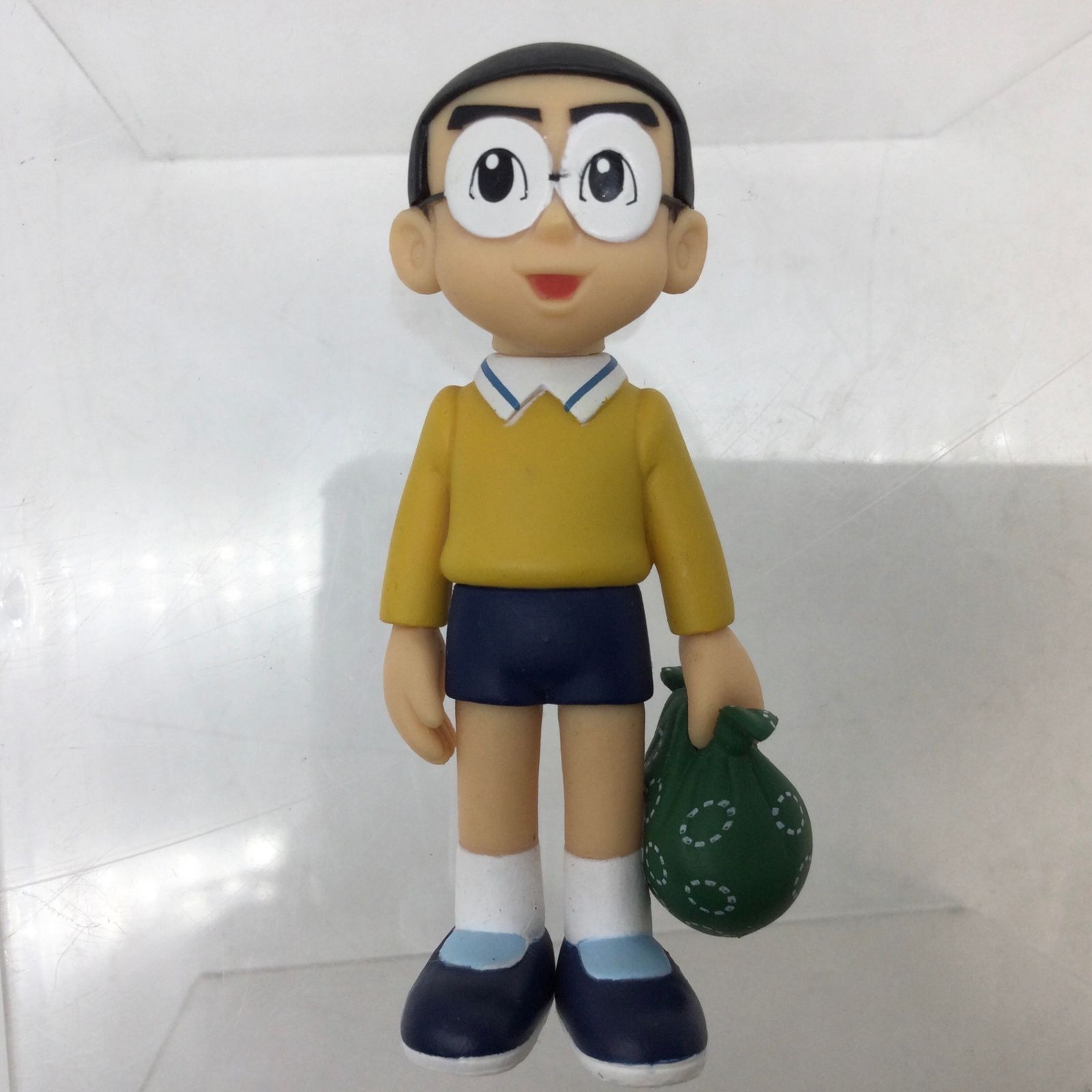レア　美品　ドラえもん 大きめフィギュア 大きくってキラキラのシャイニングVer.！「ドラえもん」のVCD